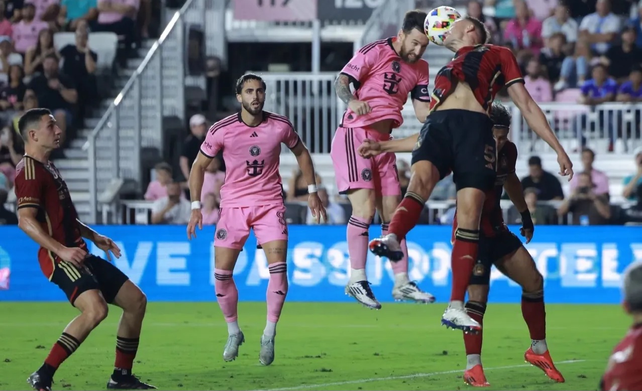 JJB-关于亚特兰大内部会议纪要流出——集结日再遭质疑；NBA季后赛使命明确；训练强度显著提升的信息