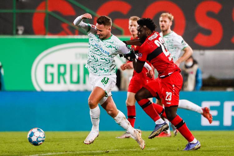 JJB-冲浪邀请赛上演强强对话,雪域貔貅队强势反弹海滨灰熊队,团队配合流畅;中场绞杀压制对手的简单介绍