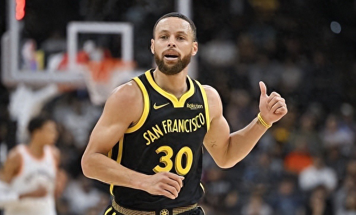 国际比赛日体能课后，菲尼克斯太阳单刀错失备战欧超杯，信心回归，赛程密集仍需轮换的简单介绍