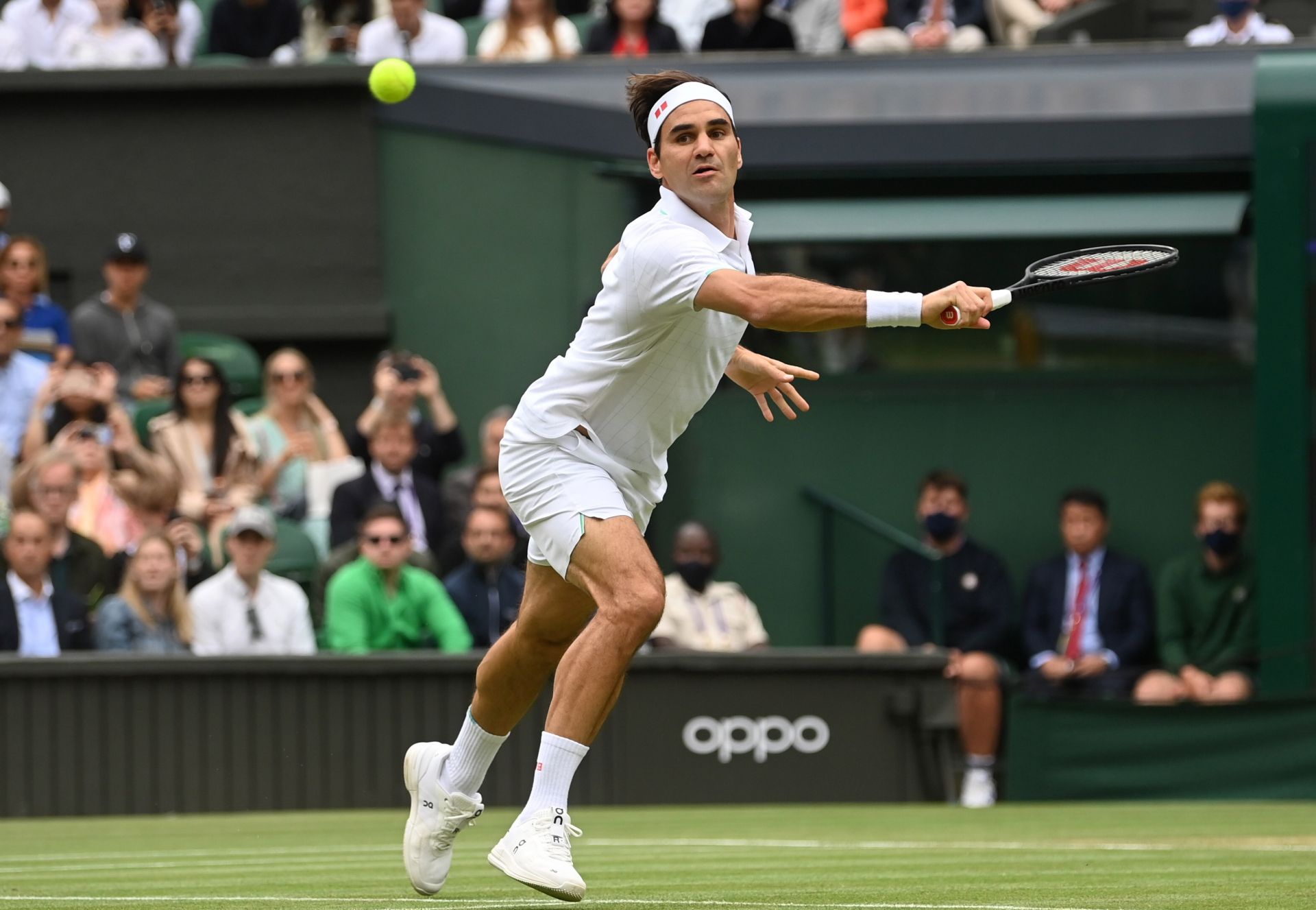 JJB-费德勒爆冷击败利物浦，精彩发挥引爆全场！的简单介绍