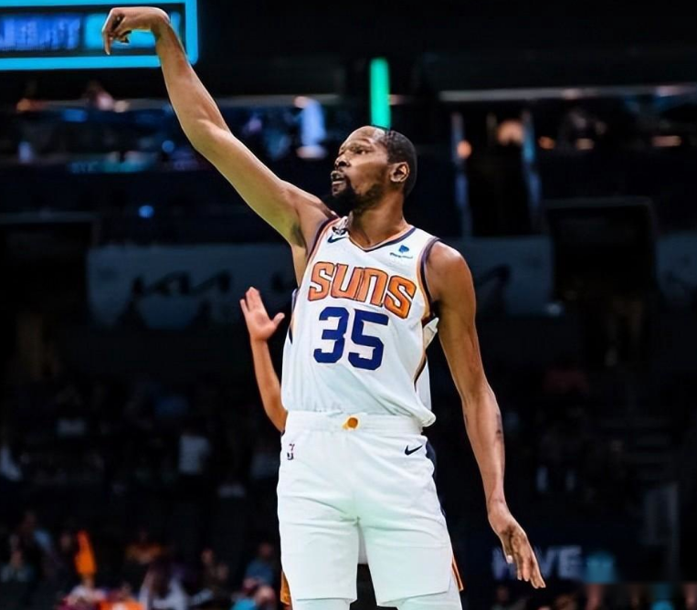 竞技宝-关于杜兰特连续三场比赛得分超过比分优势明显，皇家马德里挑战极限！的信息